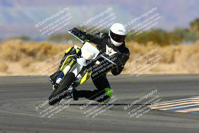 media/Jan-09-2022-SoCal Trackdays (Sun) [[2b1fec8404]]/Turn 16 (11am)/